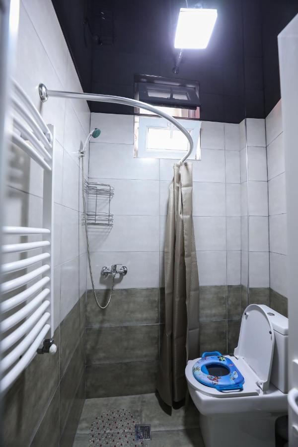 Hotel Sagu in Kutaisi Bagian luar foto
